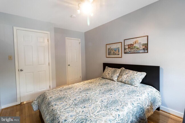 Foto del edificio - 304 Oklahoma Ave NE