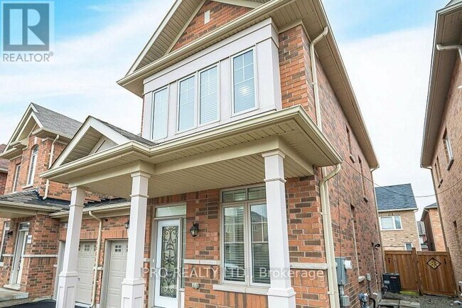 Building Photo - 90 Truro Cir