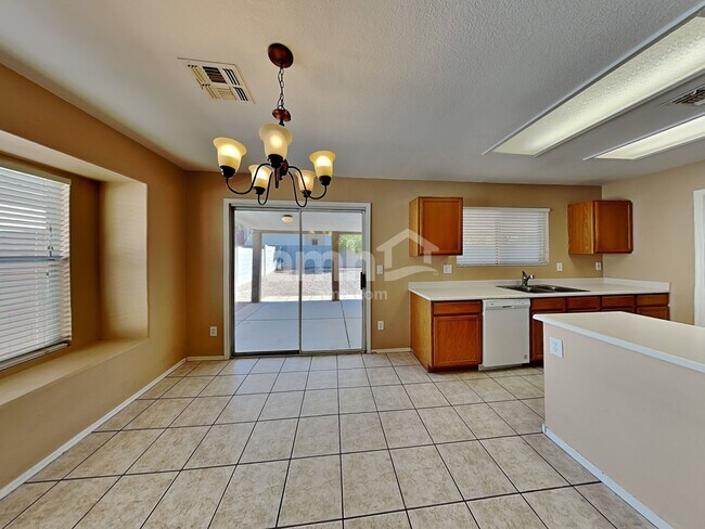 Building Photo - 2855 S Channing