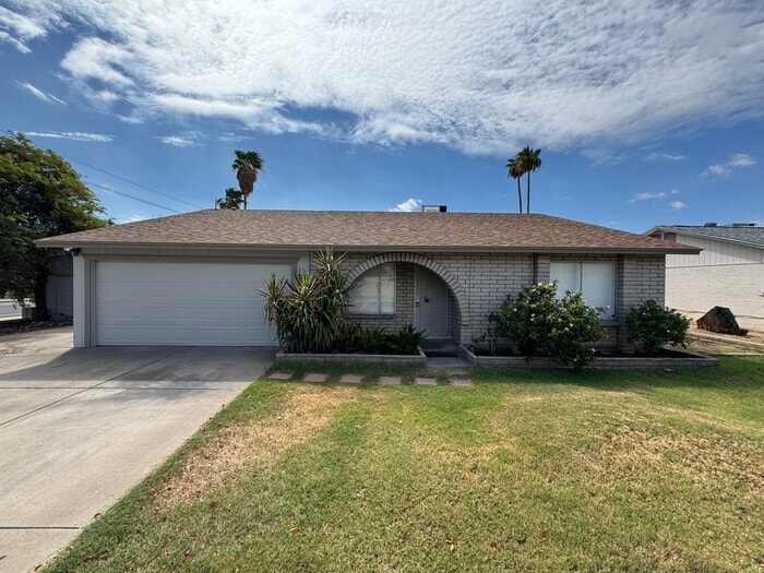 Primary Photo - North Phoenix 3br House