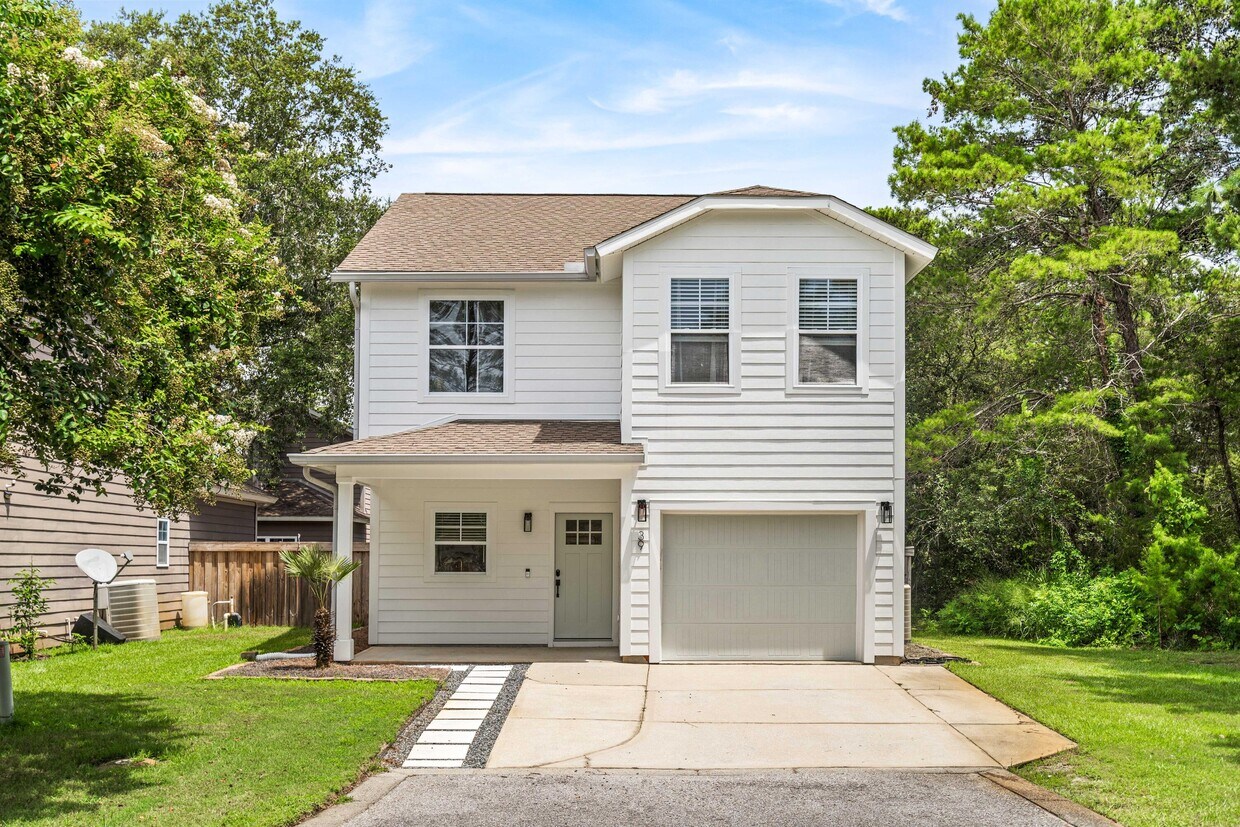 Primary Photo - 39 Myrtle Oak Way