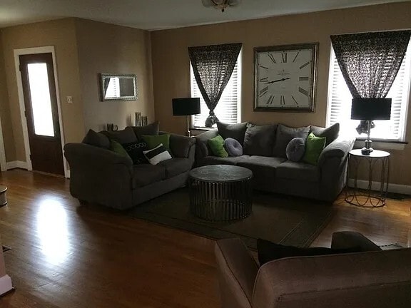 Living Room - 1330 Old State Rd