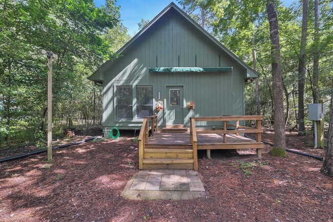 Foto del edificio - 6436 Longmire Rd