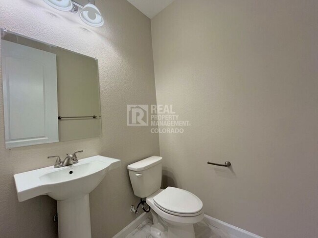 Foto del edificio - 21188 E Layton Ln