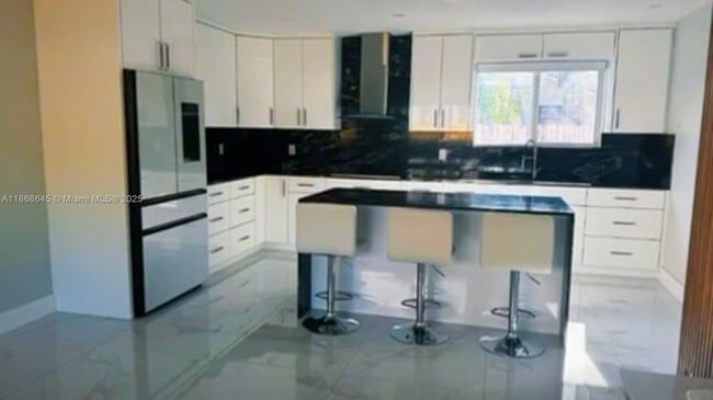 Foto del edificio - 7047 SW 22nd St
