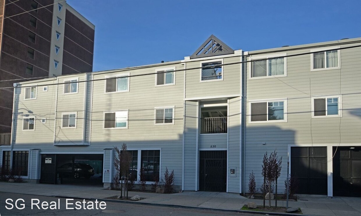 Primary Photo - 530 24th St