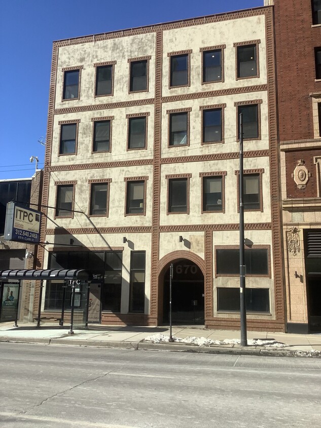 Primary Photo - Just Rehabbed River North One Bedroom