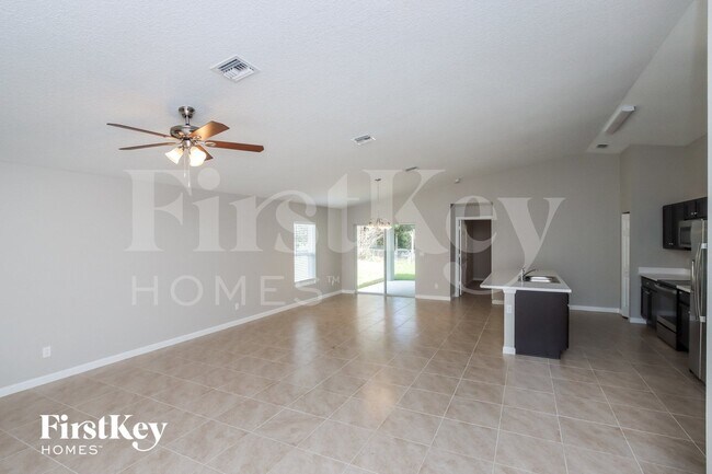 Foto del edificio - 785 Coconut St SE