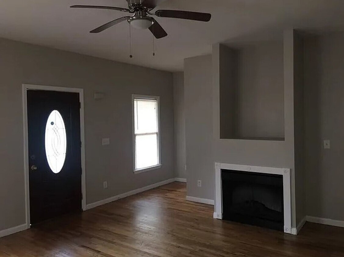 Foto del edificio - 4 Bed 3 Bath in Atlanta!