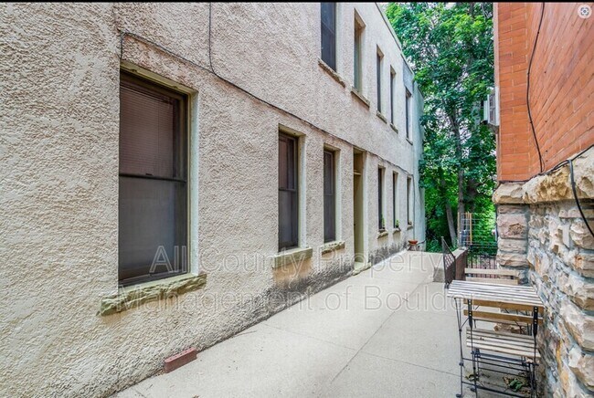 Foto del edificio - 2408 8th St