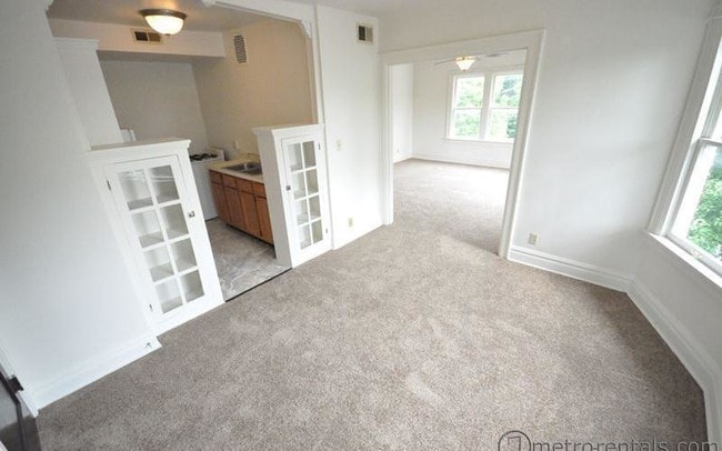 Building Photo - 1 bedroom in Columbus OH 43203