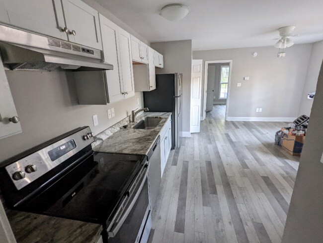 Foto del edificio - 5621 Button St