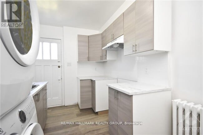 Building Photo - 15 Marier Ave