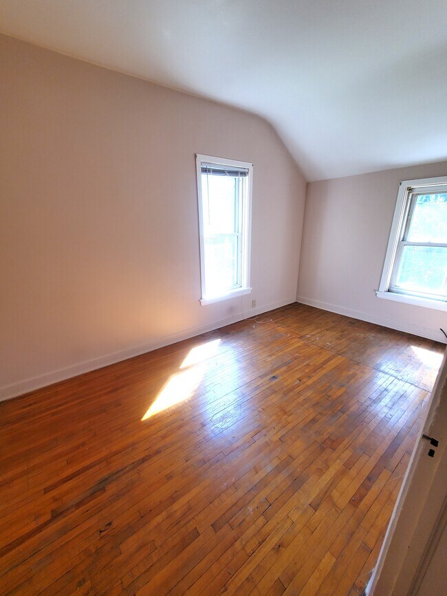 Segundo dormitorio - 1107 Baxter Ave