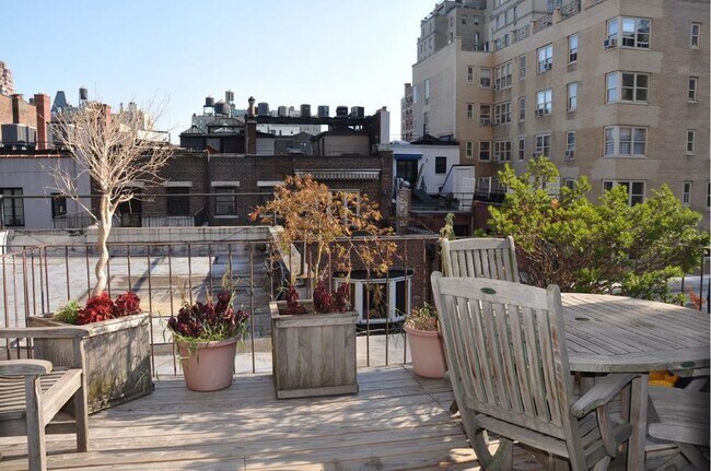 Building Photo - 19 West 73rd Street