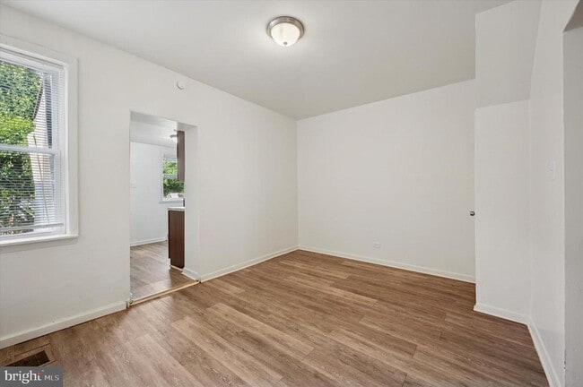 Foto del edificio - 5427 Delancey St