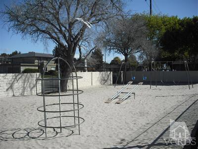 Building Photo - 2612 Victoria Ave