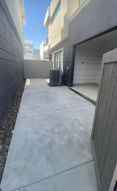 Building Photo - 2167 Flight Wy