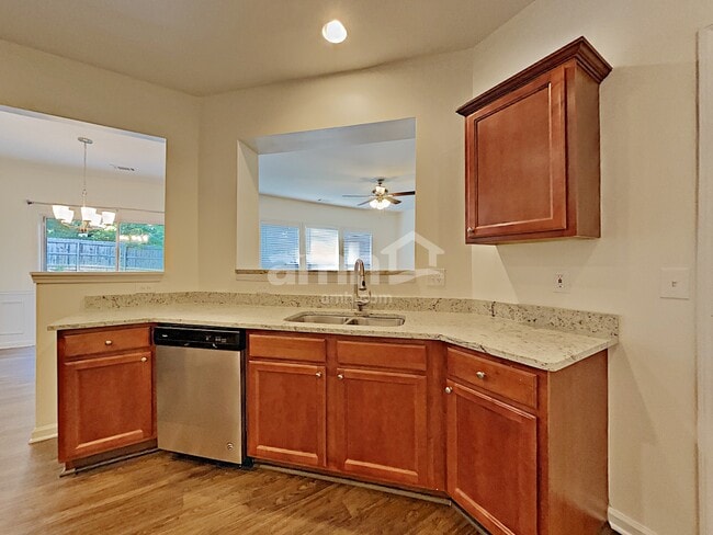 Foto del edificio - 2972 Briaroak Dr