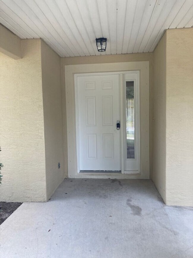 Foto del edificio - Stylish 3/2/2 with screened in porch, gran...