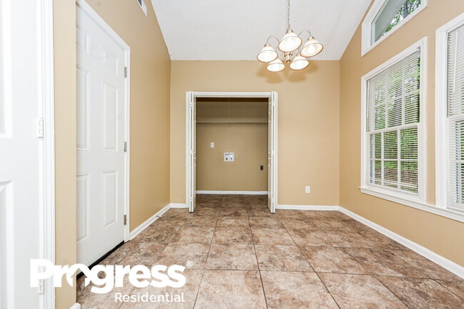 Building Photo - 30 Christian Woods Dr