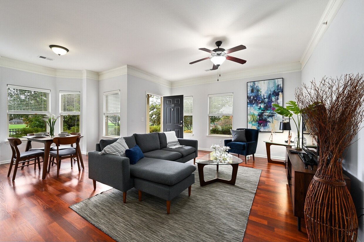 Sovereign at Overland Park Apartments in Overland Park, KS