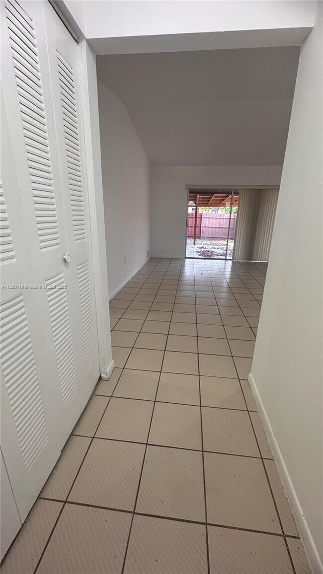 Building Photo - 20450 NW 29th Pl