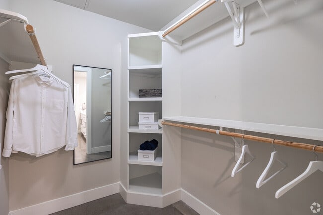 Building Photo - Studio Steal: Reduced Rates + 1 Month Free!