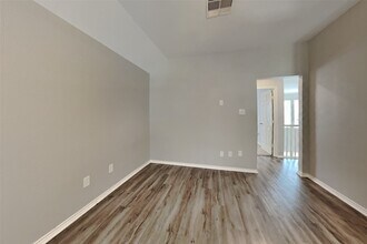 Building Photo - 26880 Armor Oaks Dr