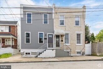 Building Photo - 436 Grove St