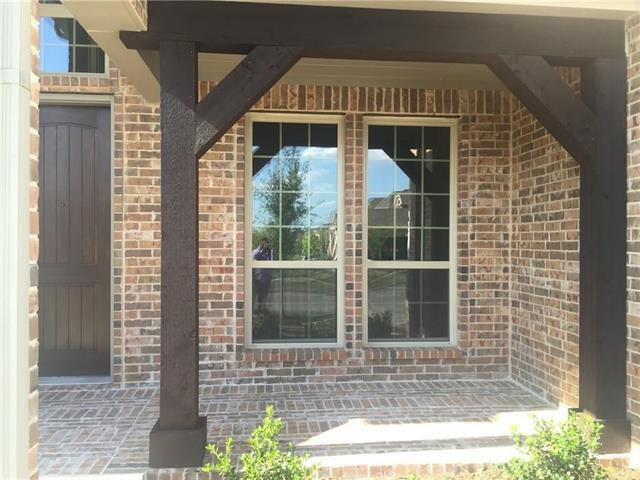 Building Photo - 14852 Lucerne Dr