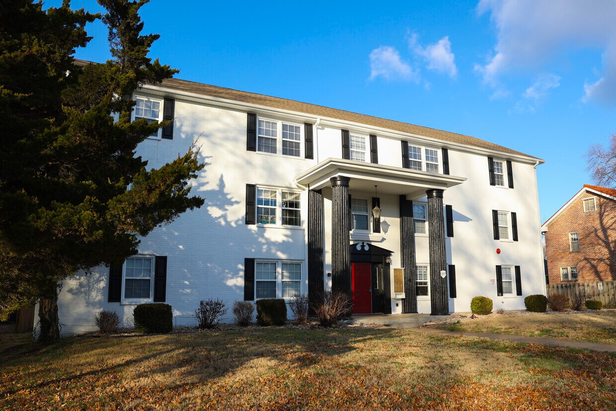 Foto del edificio - Bear Place