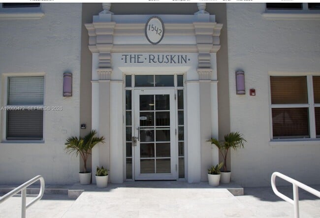 Foto del edificio - 1542 Drexel Ave