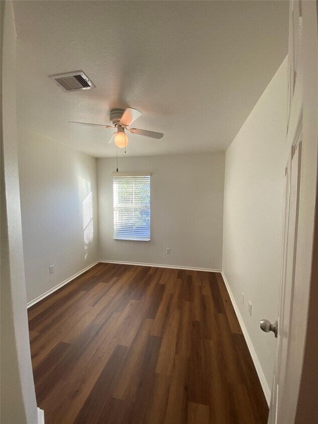 Building Photo - 16750 Libson Falls Dr