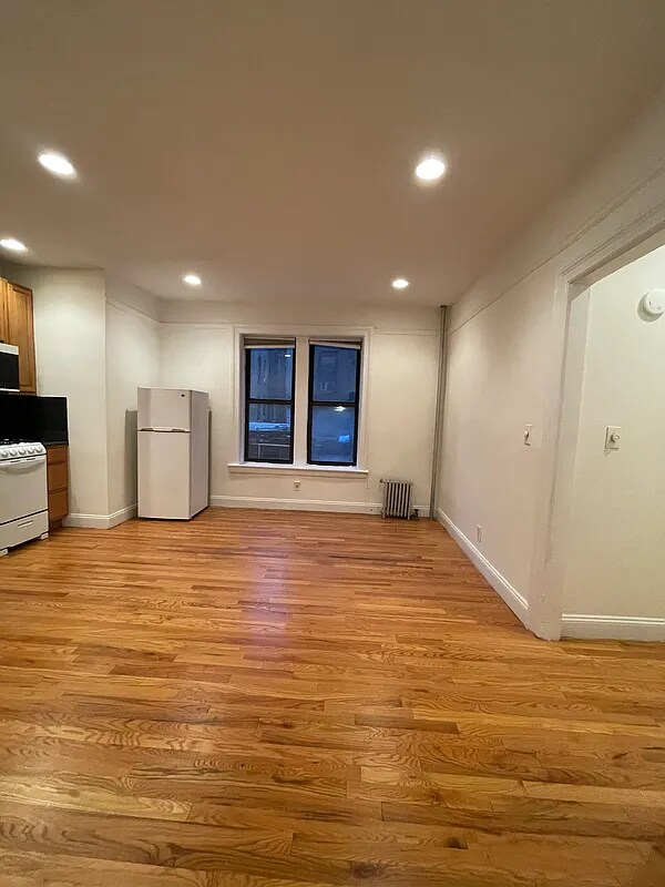 24 Sickles St Unit A10, New York, NY 10040 Room for Rent in New York