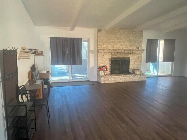 Foto del edificio - 1900 W Mesa Park Dr