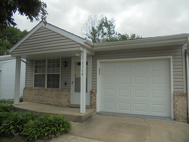 Foto del edificio - 1114 Stratford Ln