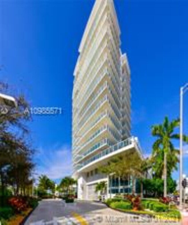 Foto del edificio - 6700 Indian Creek Dr