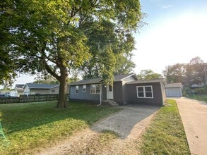 Building Photo - 313 Beedle Dr