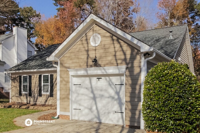 Building Photo - 10529 Worsley Ln