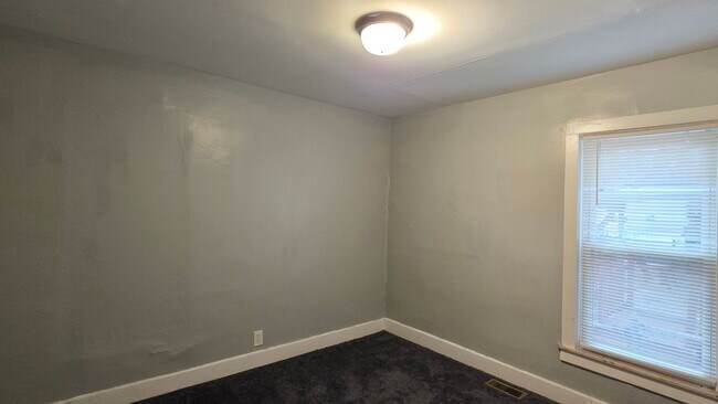 Foto del edificio - 7542 Meadow Ave