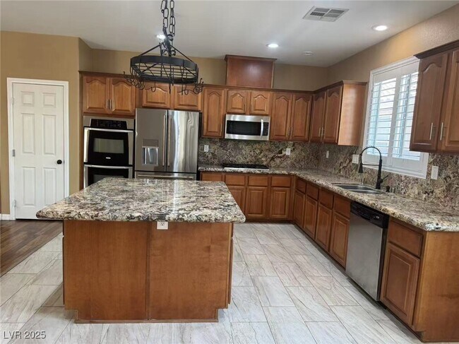 Building Photo - 9113 W Parkstone Ave