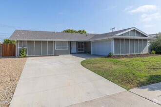 Building Photo - 1660 Hobart Dr