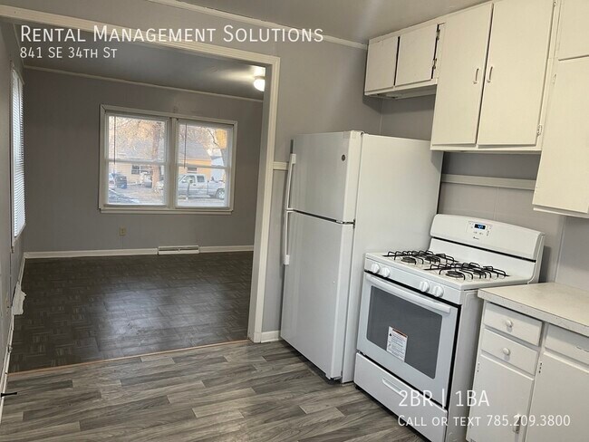 Building Photo - *MOVE-IN SPECIAL* 841 SE 34th St- 2 BED/1 ...