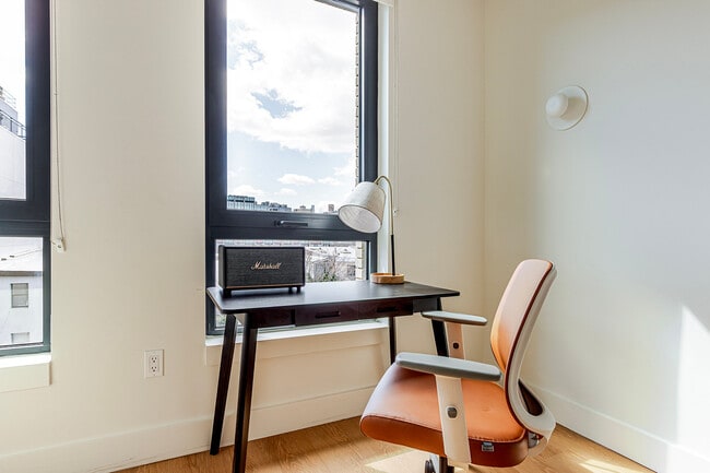 Foto del edificio - 130 Hope St