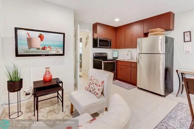 Photo - 74 NE 5th St Apartment