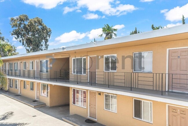 Building Photo - Unit 41