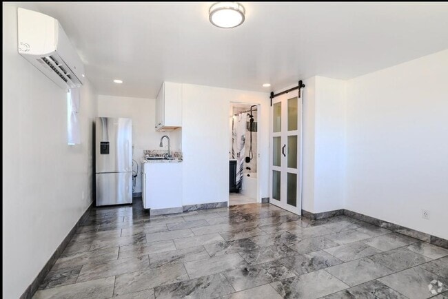 Building Photo - 66800 San Rafael Rd