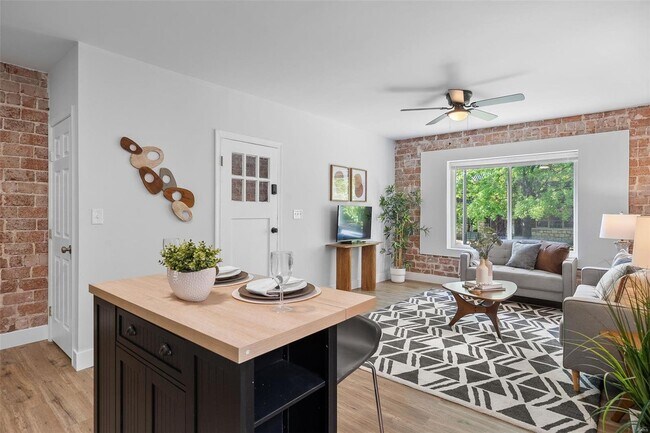 Foto del edificio - 5303 Bancroft Ave