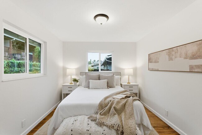 Foto del edificio - 446 Waddington Ave